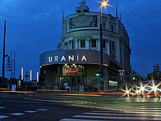 Urania bei Nacht