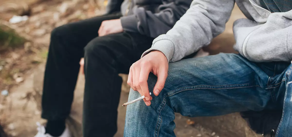 Rauchen Jugendliche beim Rauchen