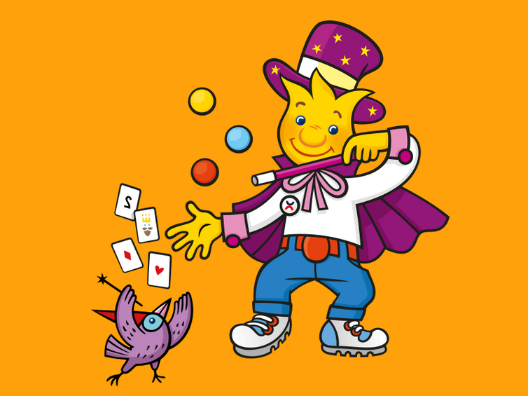 Holli jongliert und hat einen Zauberhut und einen Umhang an. 