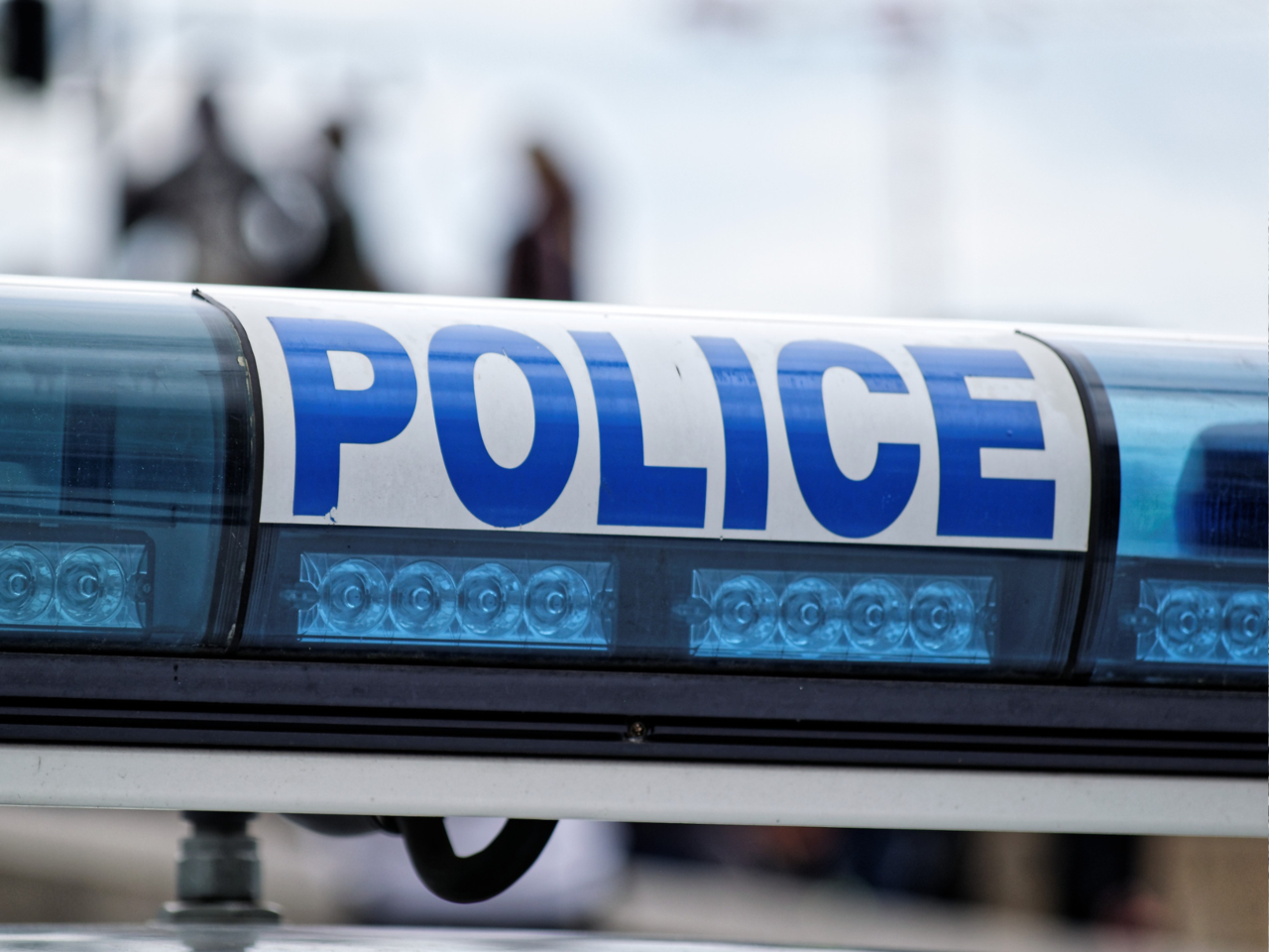 Das Blaulicht eines Polizeiautos