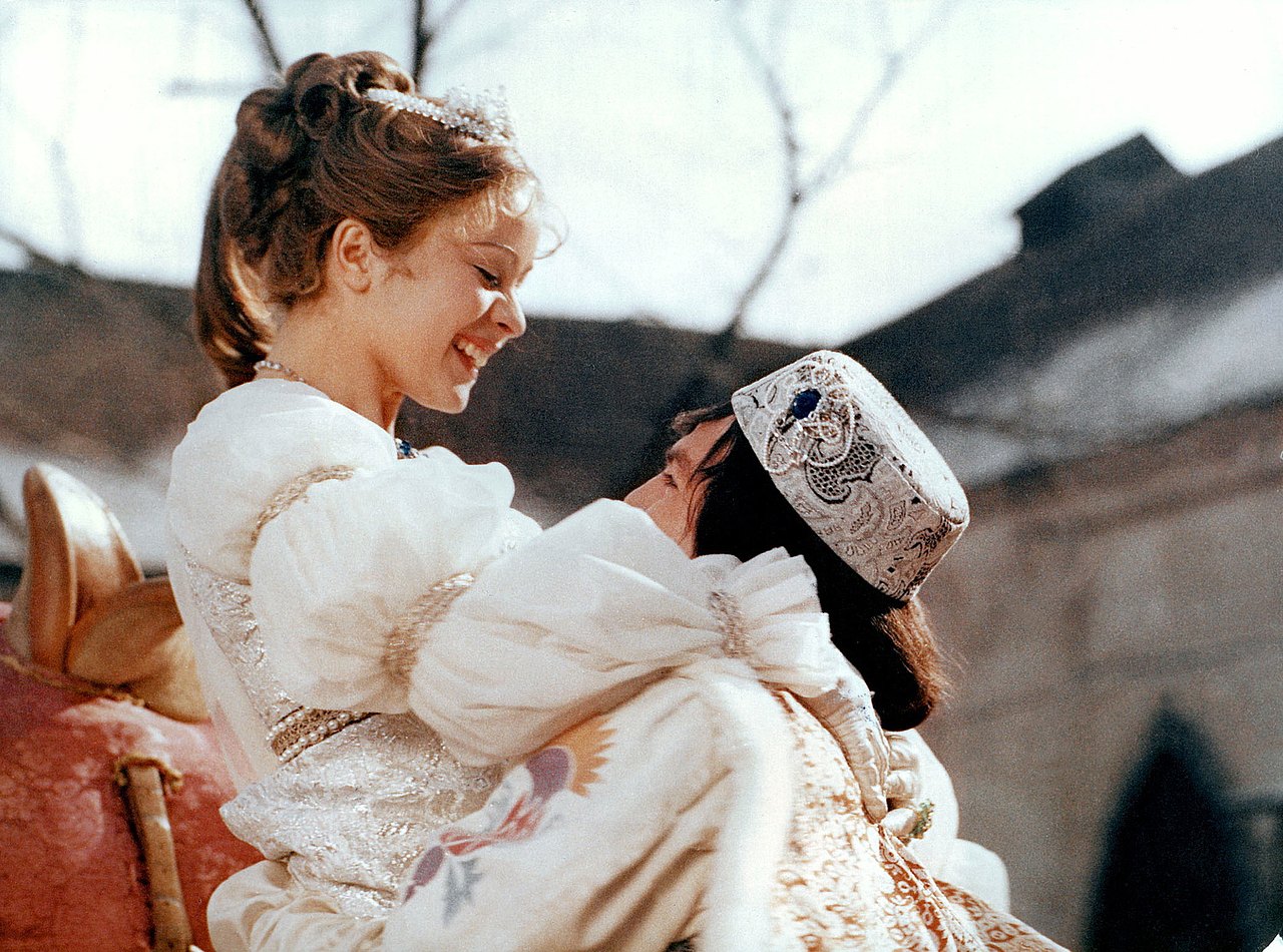 Drei Haselnüsse für Aschenbrödel Filmbild von Drei Haselnüsse für Aschenbrödel