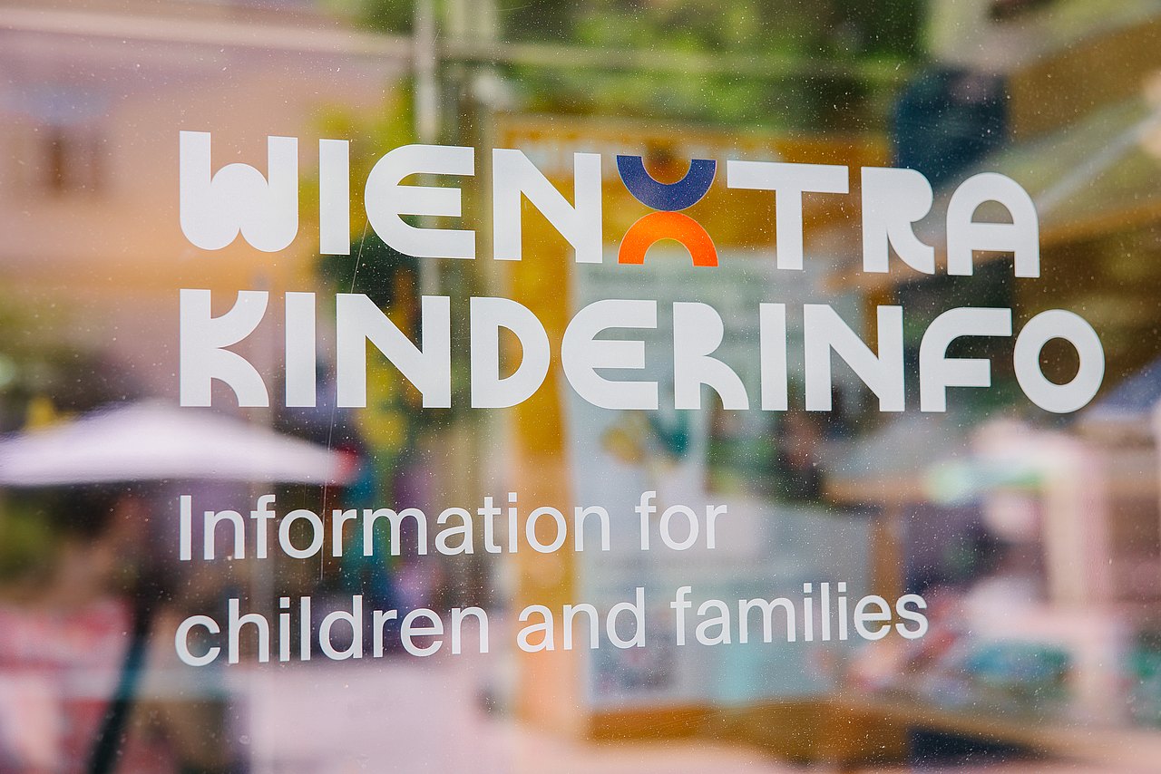 250614_MG_0482 Kinderinfo-Eingangstüre