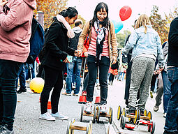 Menschen am Streetlife Festival