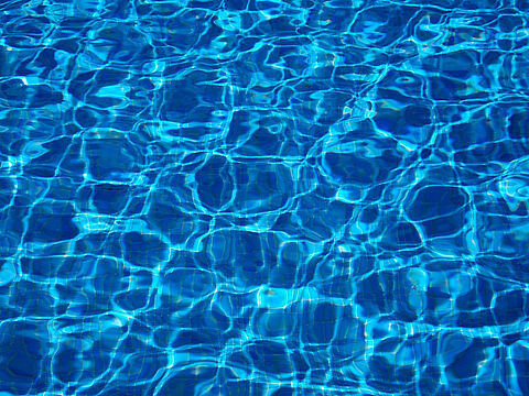 Blaues Wasser