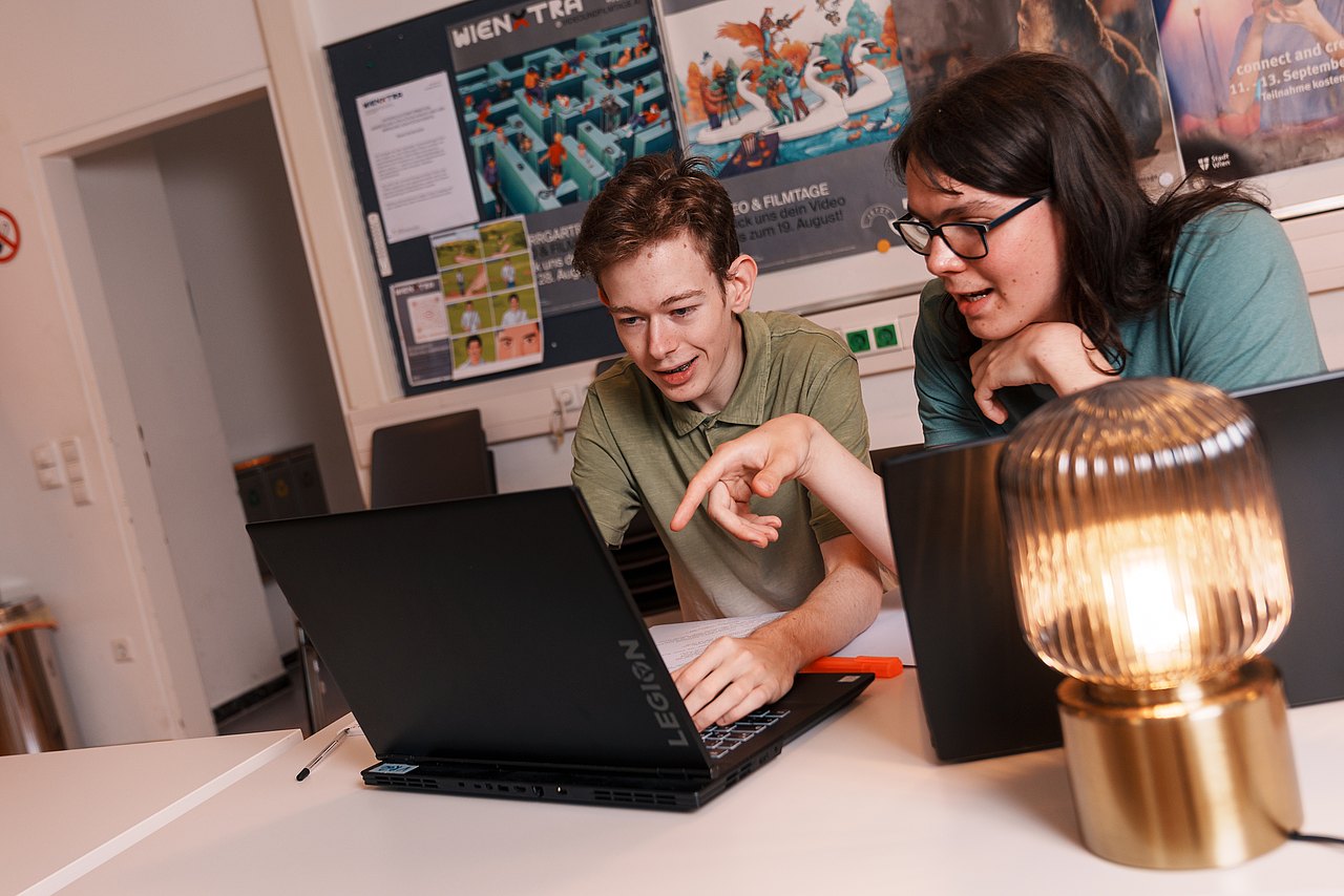 mz2025 x ste.krenn-138