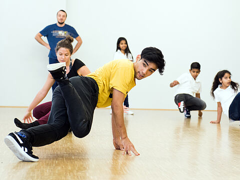 Break Dance bei Tanz die Toleranz Break Dance bei Tanz die Toleranz